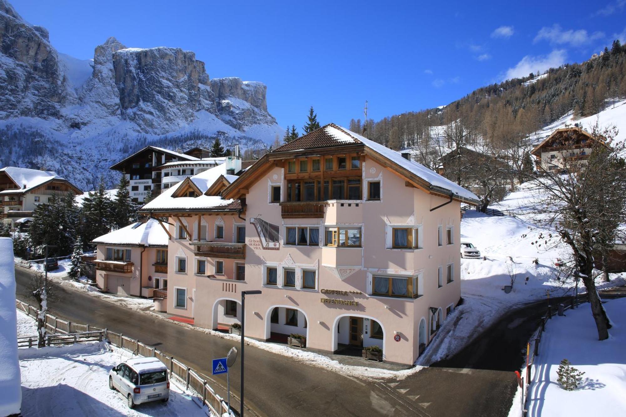 Aparthotel Garni Criss Colfosco Esterno foto