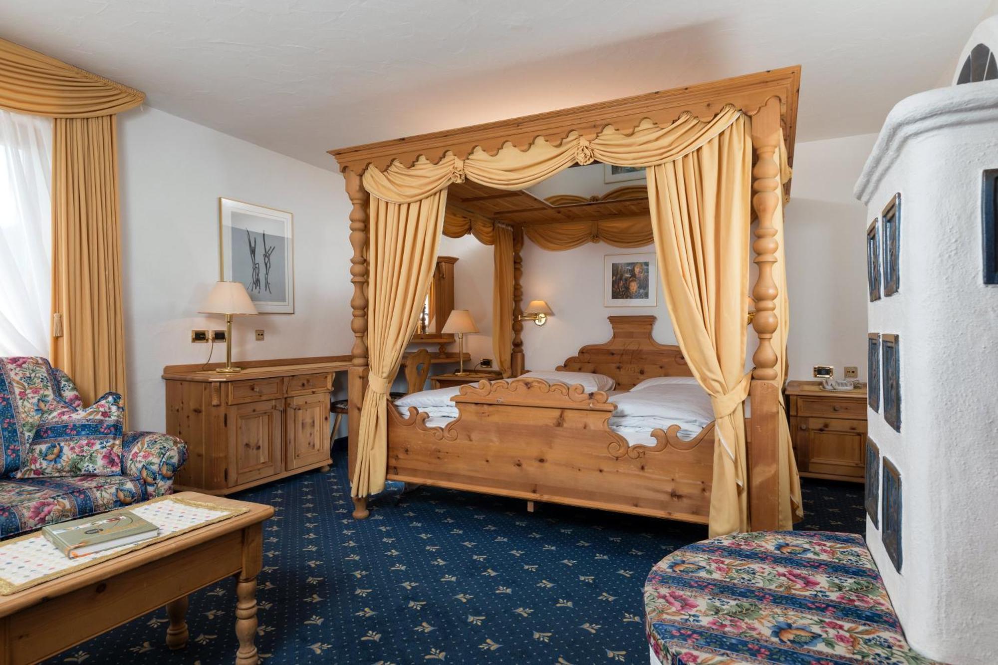 Aparthotel Garni Criss Colfosco Esterno foto