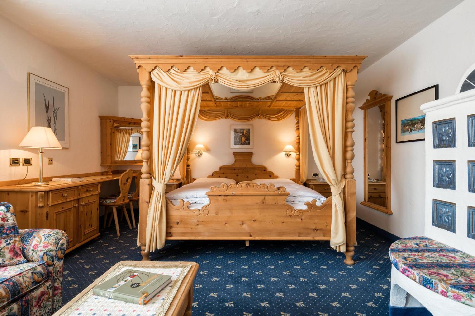 Aparthotel Garni Criss Colfosco Esterno foto